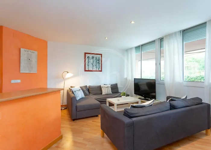 Practico Apartamento Junto A Estacion De Sants