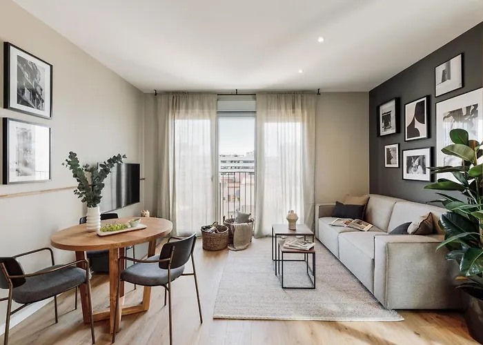 Roc - 2 Bedrooms In Poblenou