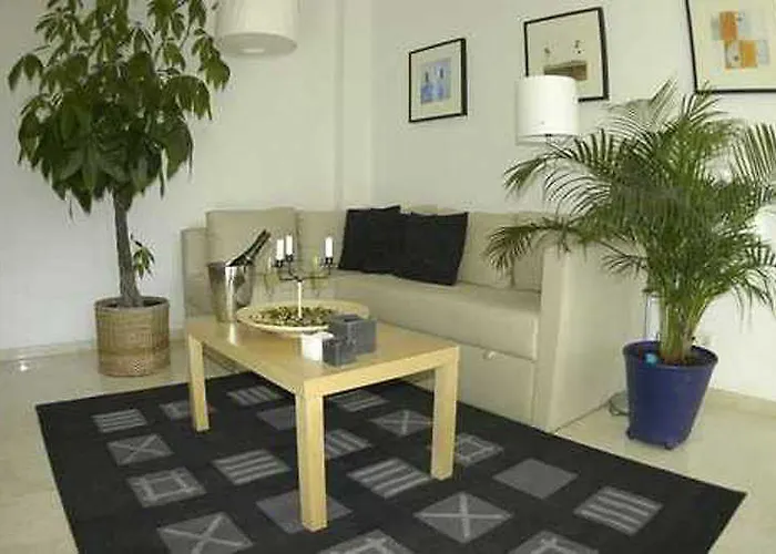 Marina Beach Apartments