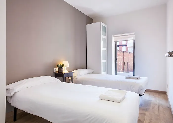 Dingdong Fira Apartments