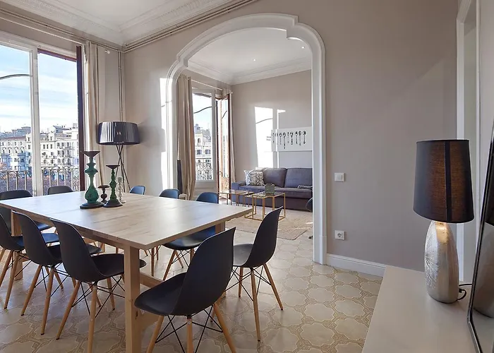 Habitat Apartments Modernista