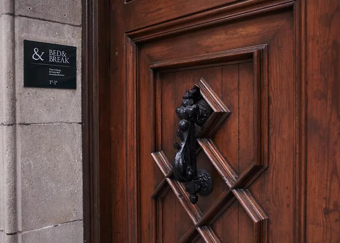 Close to Passeig de Gracia B&B