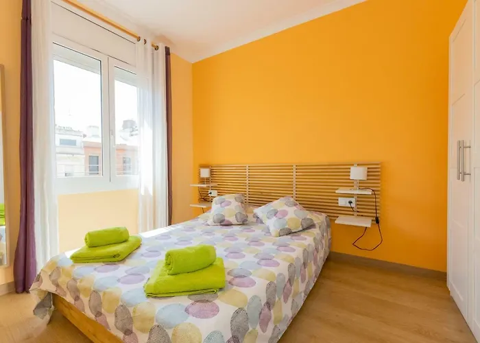 Housalia Guell & Gracia