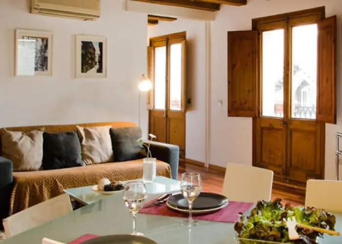 Ripoll Apartments