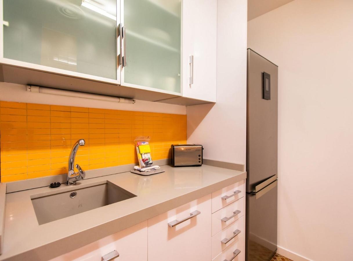 Tapioles - Lovely Tapioles Apartamento Barcelona