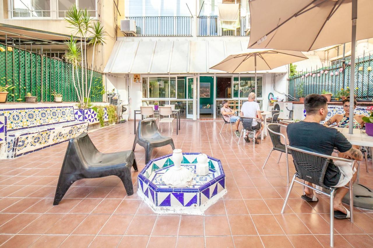 Fabrizzios Terrace Hostal