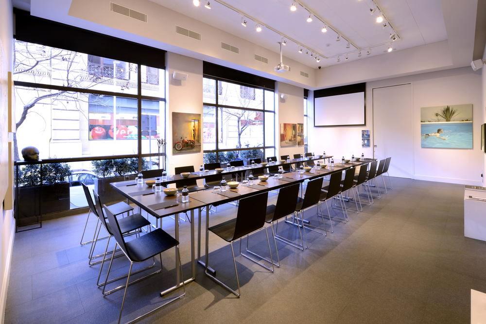Grand Central, Small Luxury