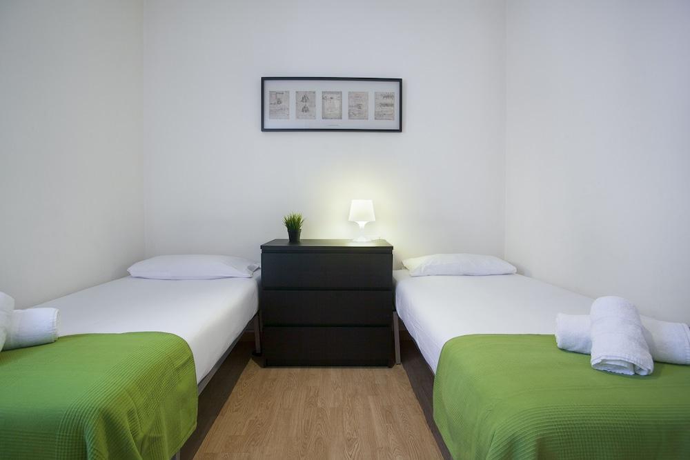Bbarcelona Corsega Flats Hotel 3*