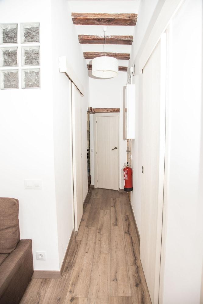 Hotel Apartamedntos St Pere Mitja 2 Barcelona