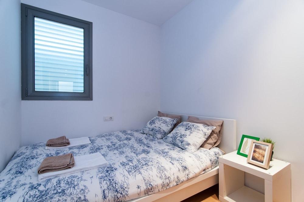 Hotel Bbarcelona Placa Universitat Flats 4*