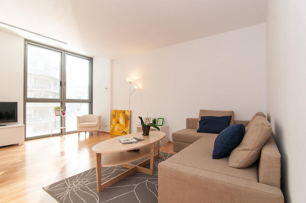 Hotel Bbarcelona Placa Universitat Flats Barcelona