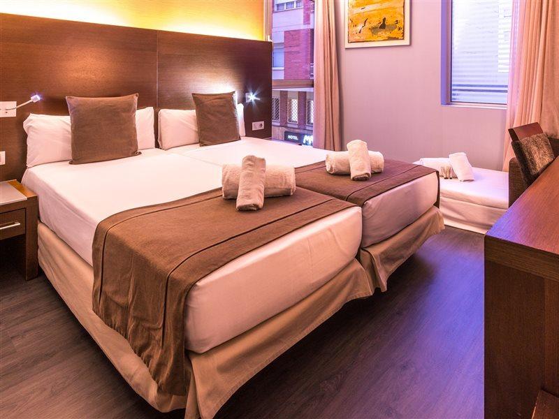 Hotel Madanis L'Hospitalet de Llobregat