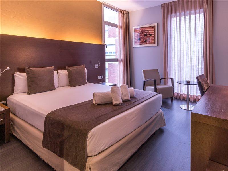 Madanis 4* L'Hospitalet de Llobregat