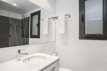 Dingdong Fira Hotel Barcelona
