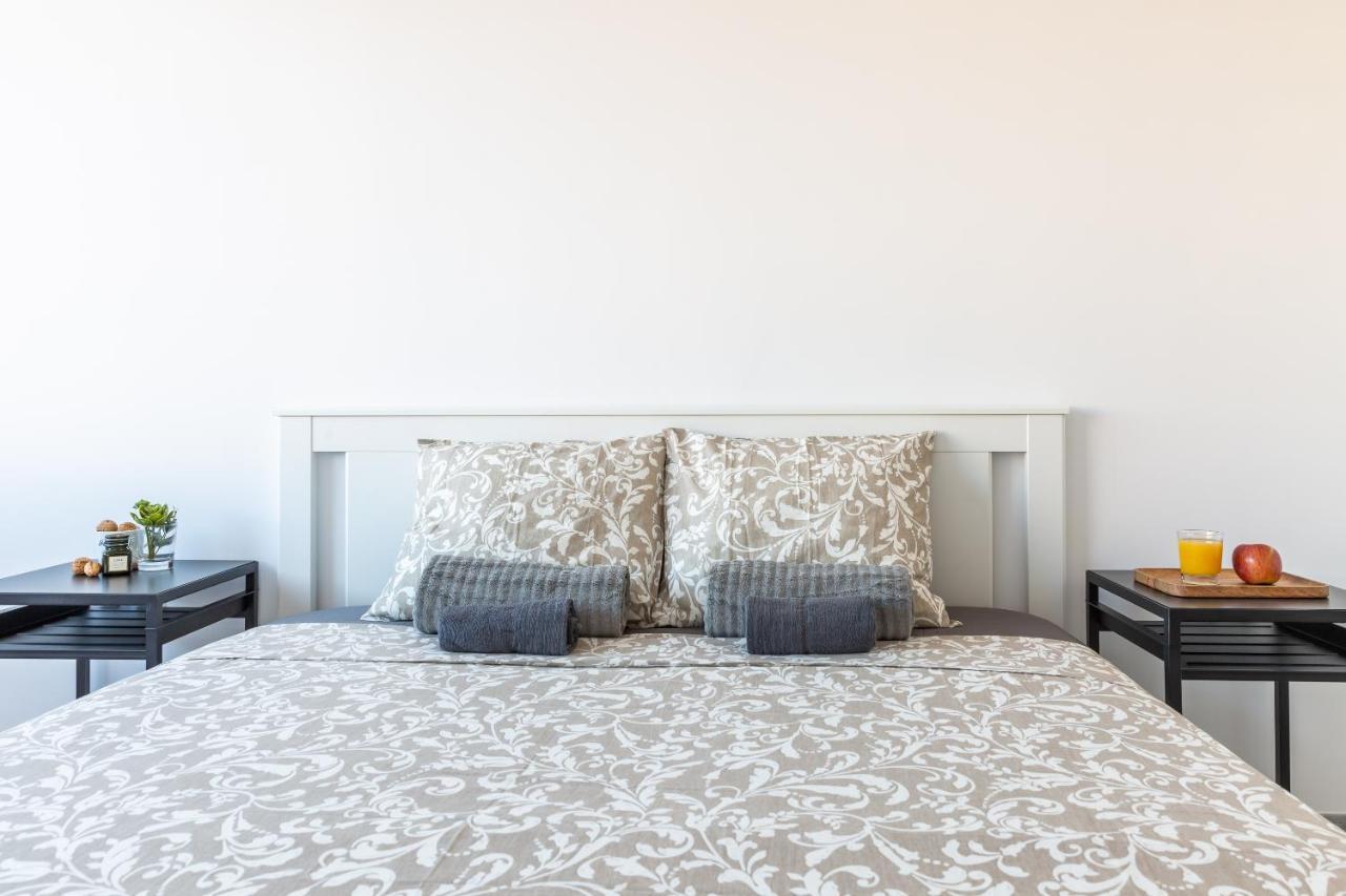 3BR - 2BH BEACHside Sunny&Spacious apartment