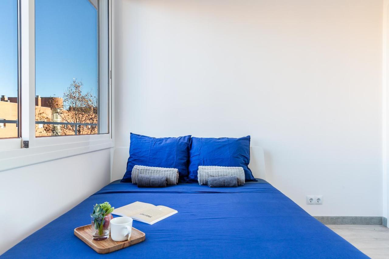 Apartamento 3BR - 2BH BEACHside Sunny&Spacious apartment Barcelona