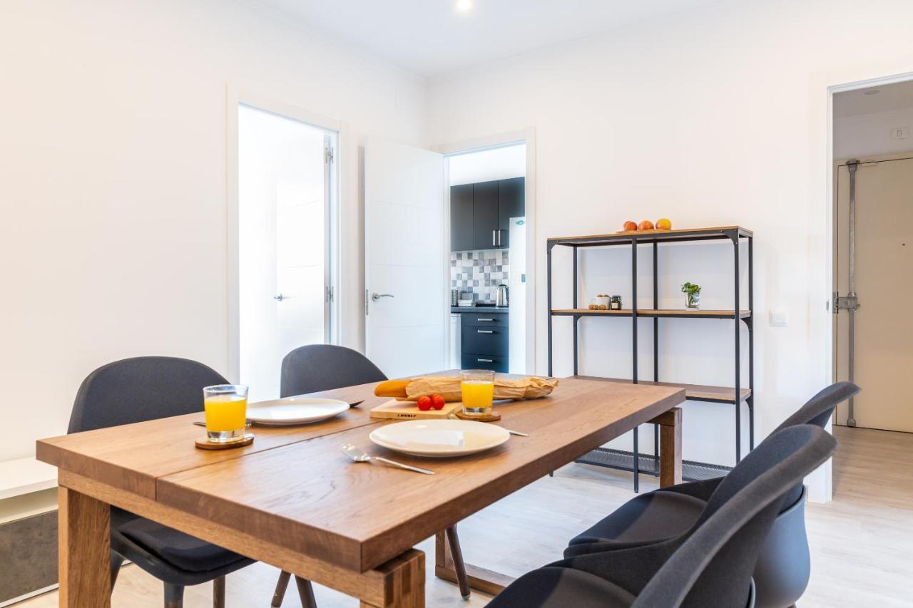 3BR - 2BH BEACHside Sunny&Spacious apartment Apartamento *