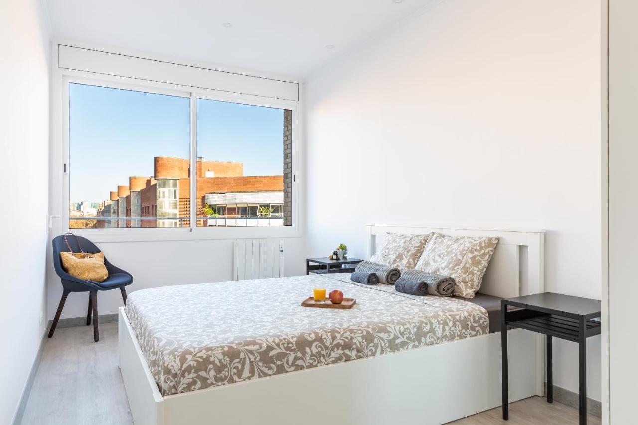 Apartamento 3BR - 2BH BEACHside Sunny&Spacious apartment *