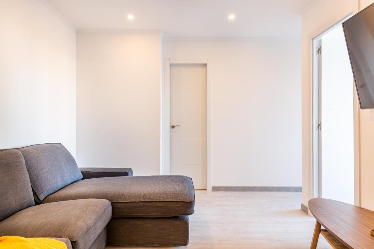 Apartamento 3BR - 2BH BEACHside Sunny&Spacious apartment *