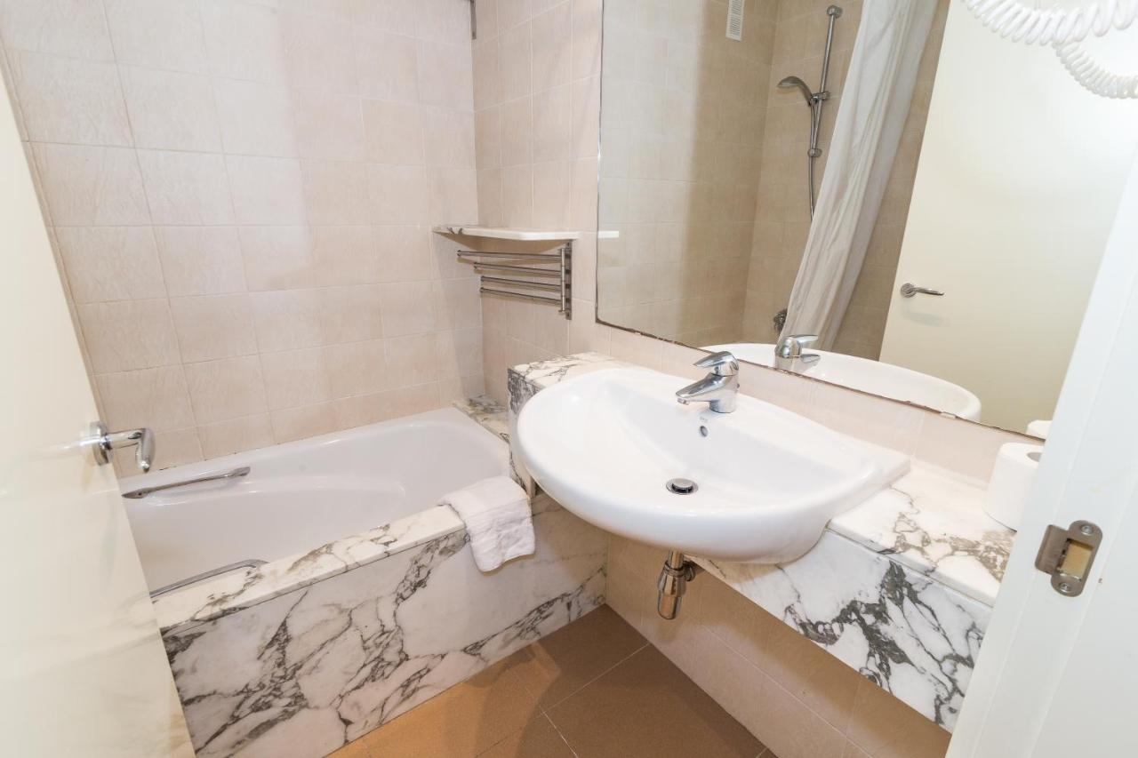 Apartment Guell *