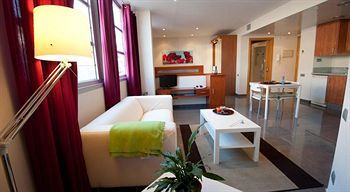 Ainb Eixample-muntaner Hotel 2*