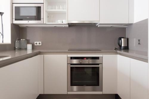 Apartamento Via Augusta 153 *