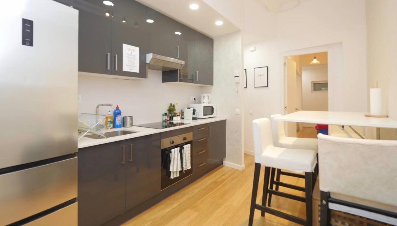 Old Town 4-bedroom Apartamento