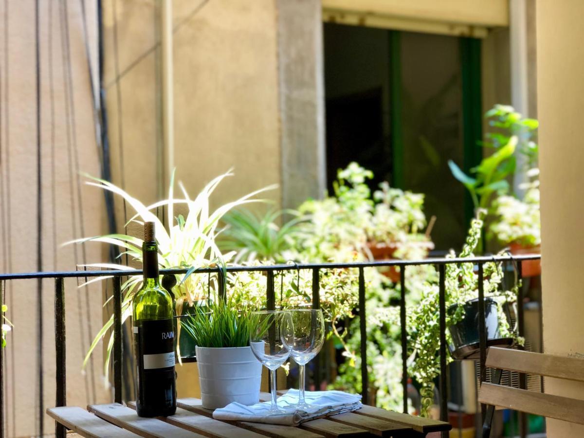 Old Town 4-bedroom * Barcelona