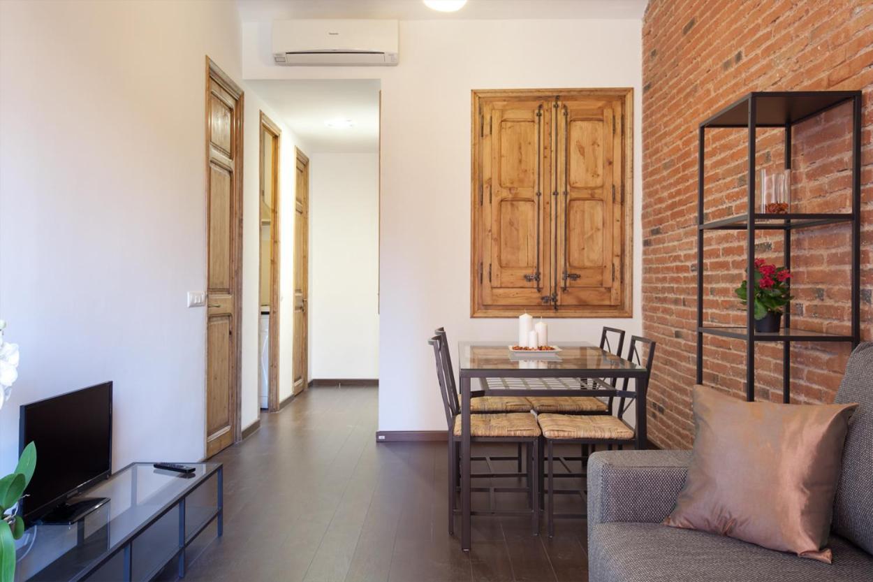 Bright Near Sagrada Familia Apartamento *