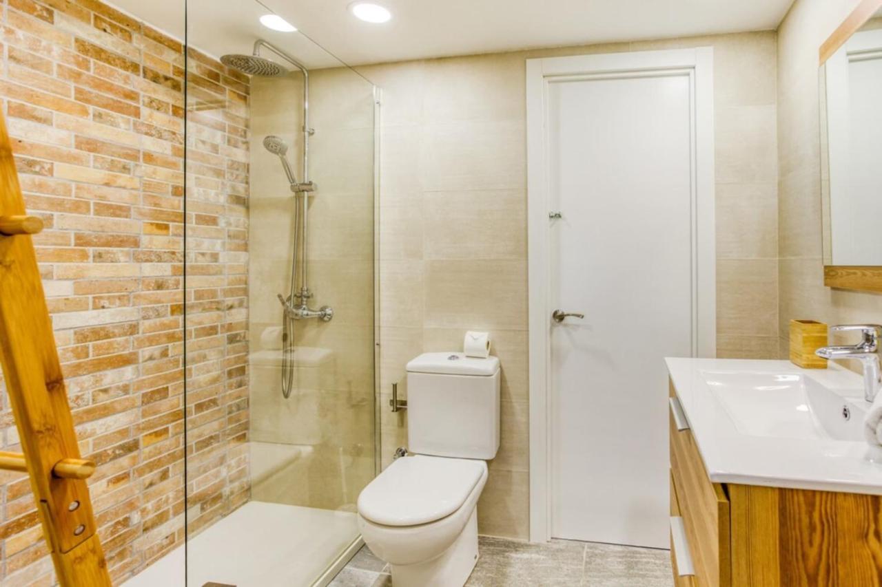 Nice And Cozy 4 Bedroom In Sants-montjuic Bcn * Barcelona