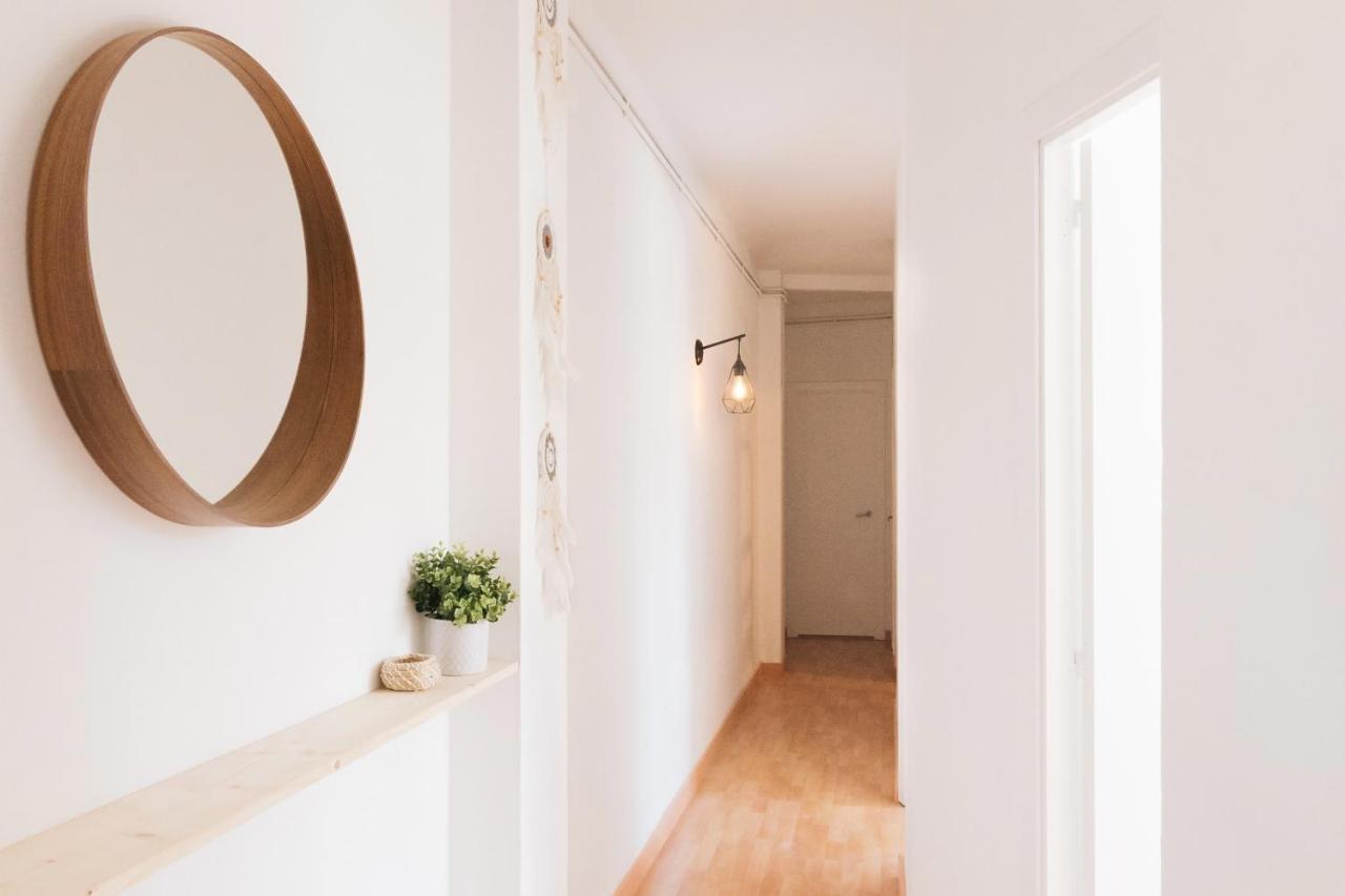 Sunny And Modern Ideal For Groups Apartamento *