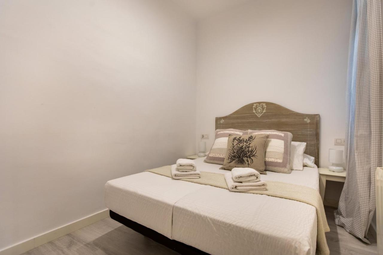 Apartment Pere Serafi 2 Bedroom Barcelona