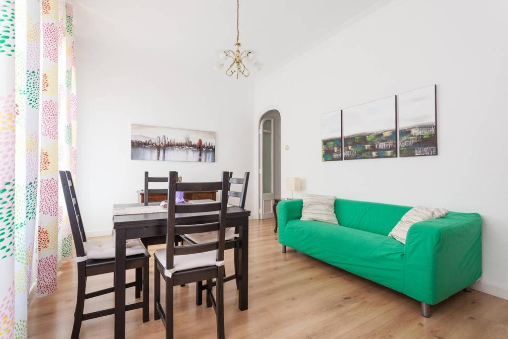 Piso Zona Plaza España, Junto A Montjuic, Apartamento