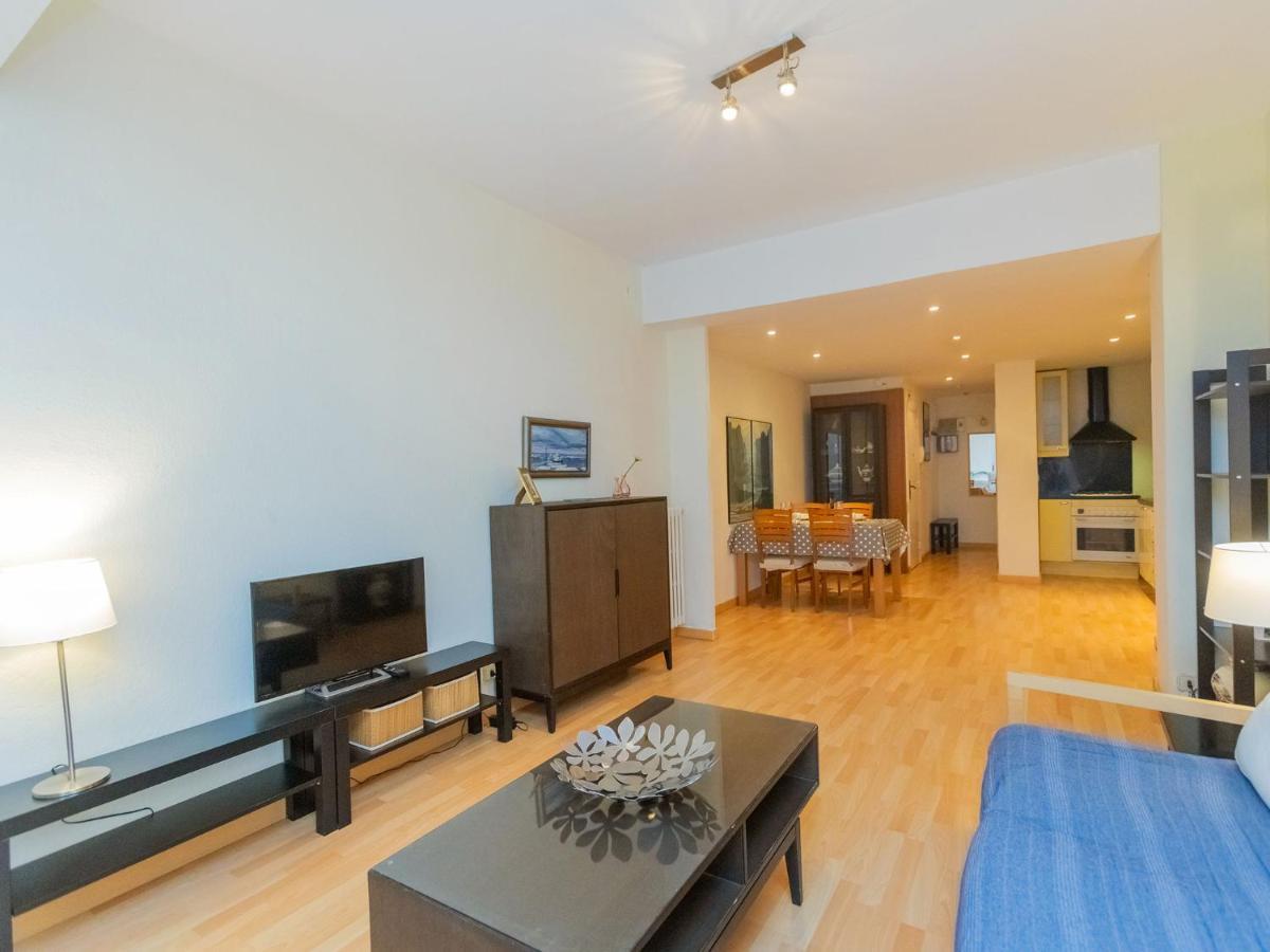 Eixample Dret Corsega Roger Lluria By Interhome Apartment