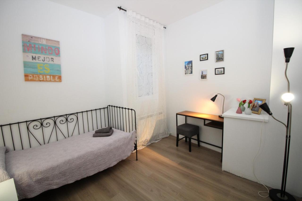 Gran Via Habitación en casa particular *