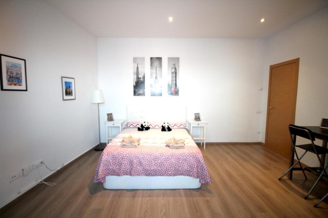 Gran Via Habitación en casa particular Barcelona