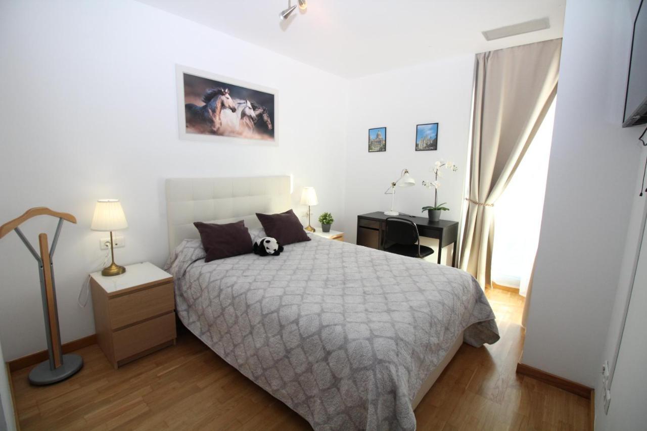 Gran Via Habitación en casa particular Barcelona