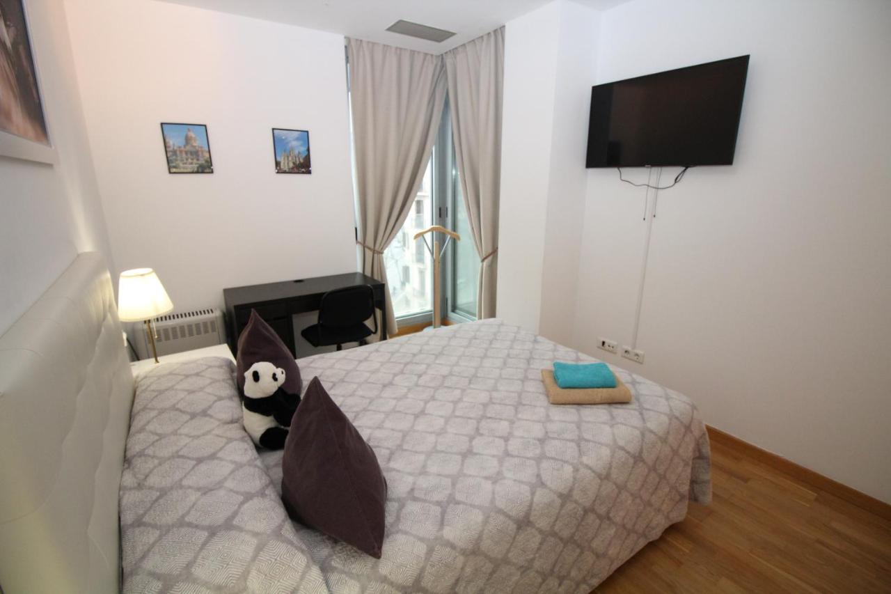Habitación en casa particular Gran Via *