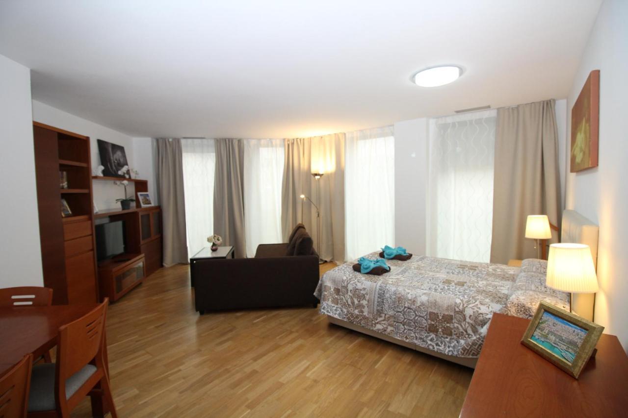 Habitación en casa particular Gran Via