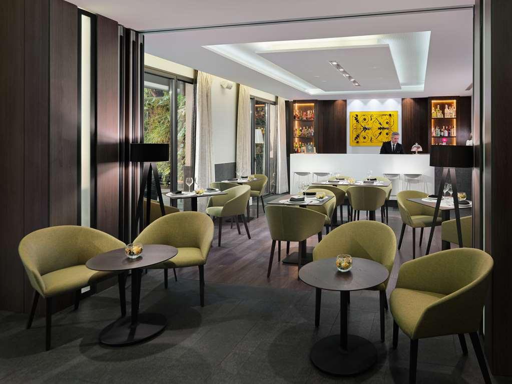 Hotel H10 Urquinaona Plaza 4*