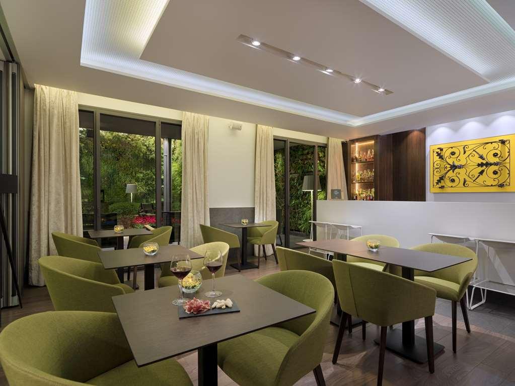 H10 Urquinaona Plaza 4*
