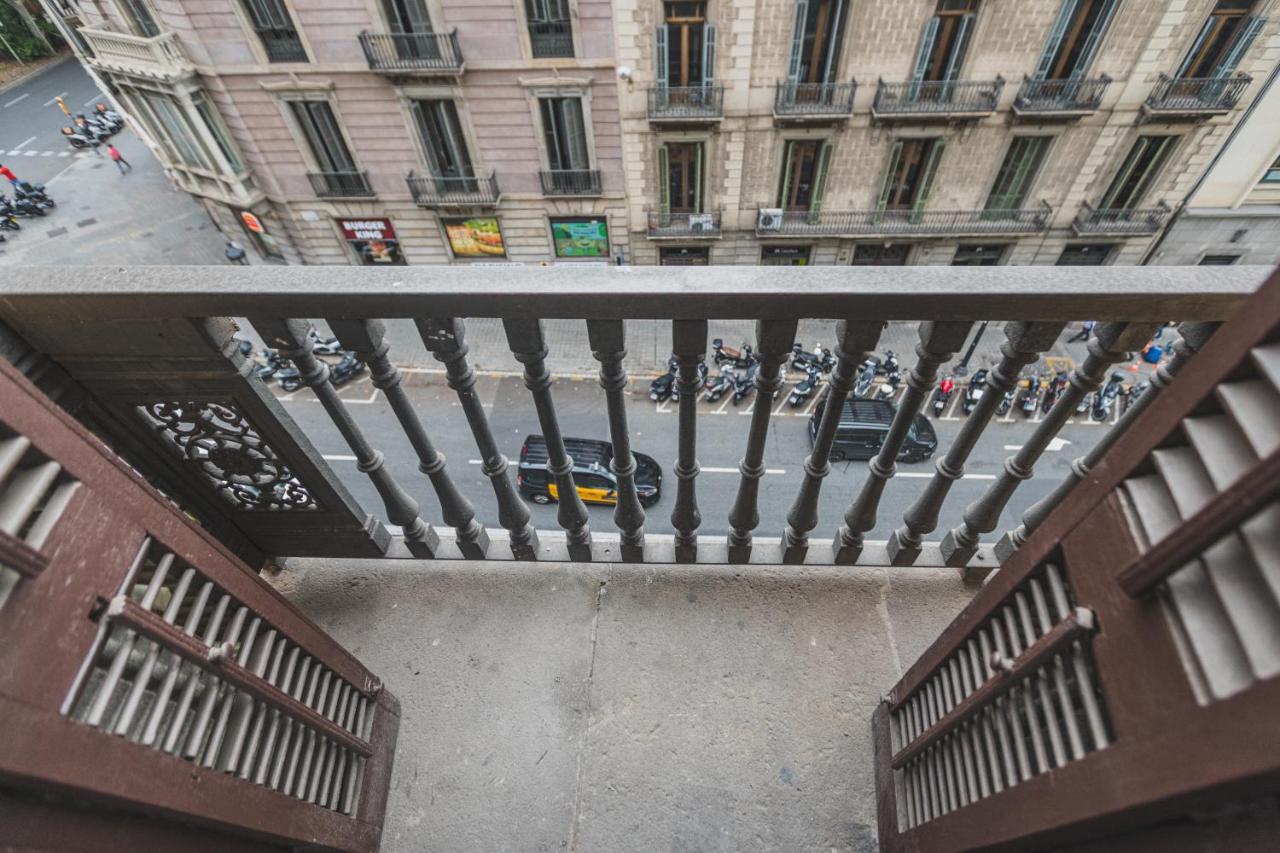 Fontanella House Pensión Barcelona