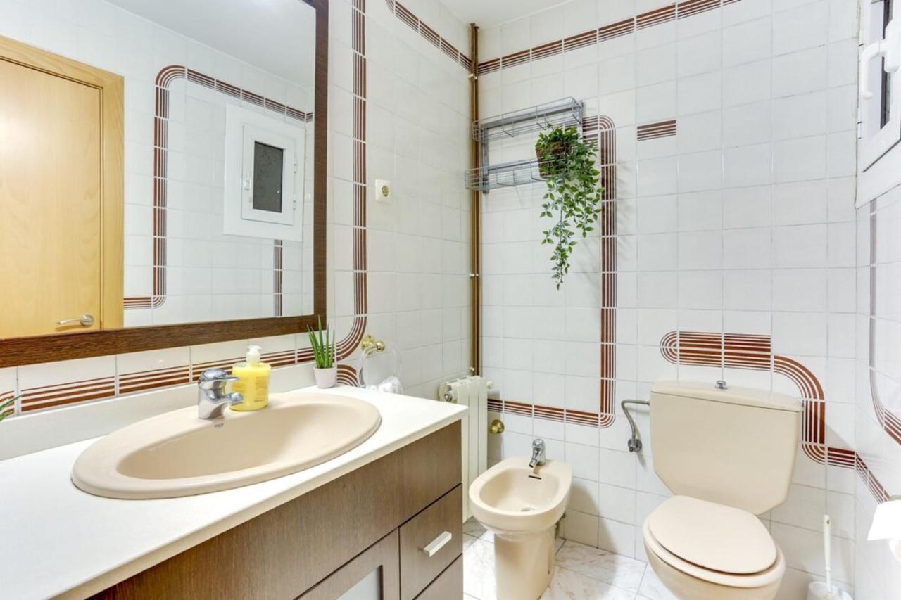Bright And Spacious 3 Bedroom Close To The Beach Apartamento *