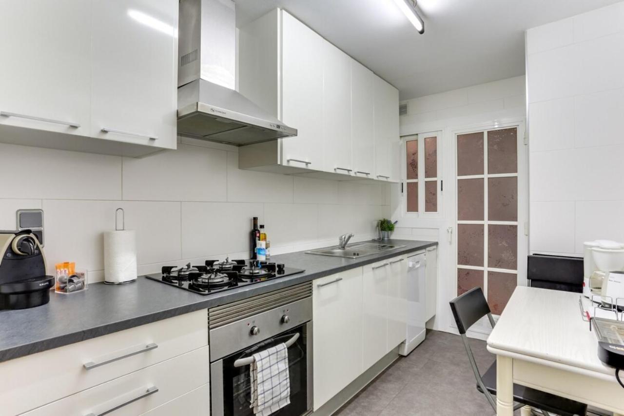Bright And Spacious 3 Bedroom Close To The Beach * Barcelona