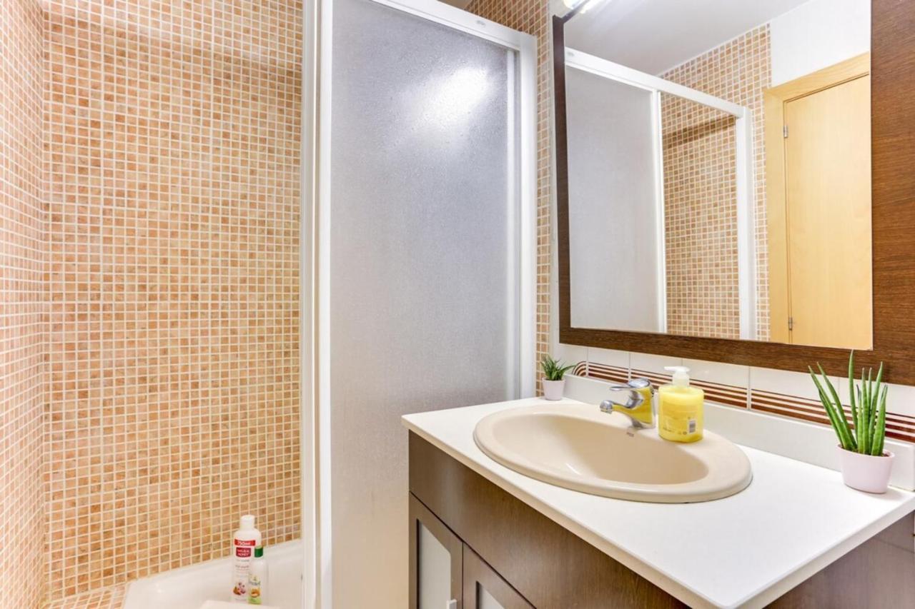 Bright And Spacious 3 Bedroom Close To The Beach Barcelona