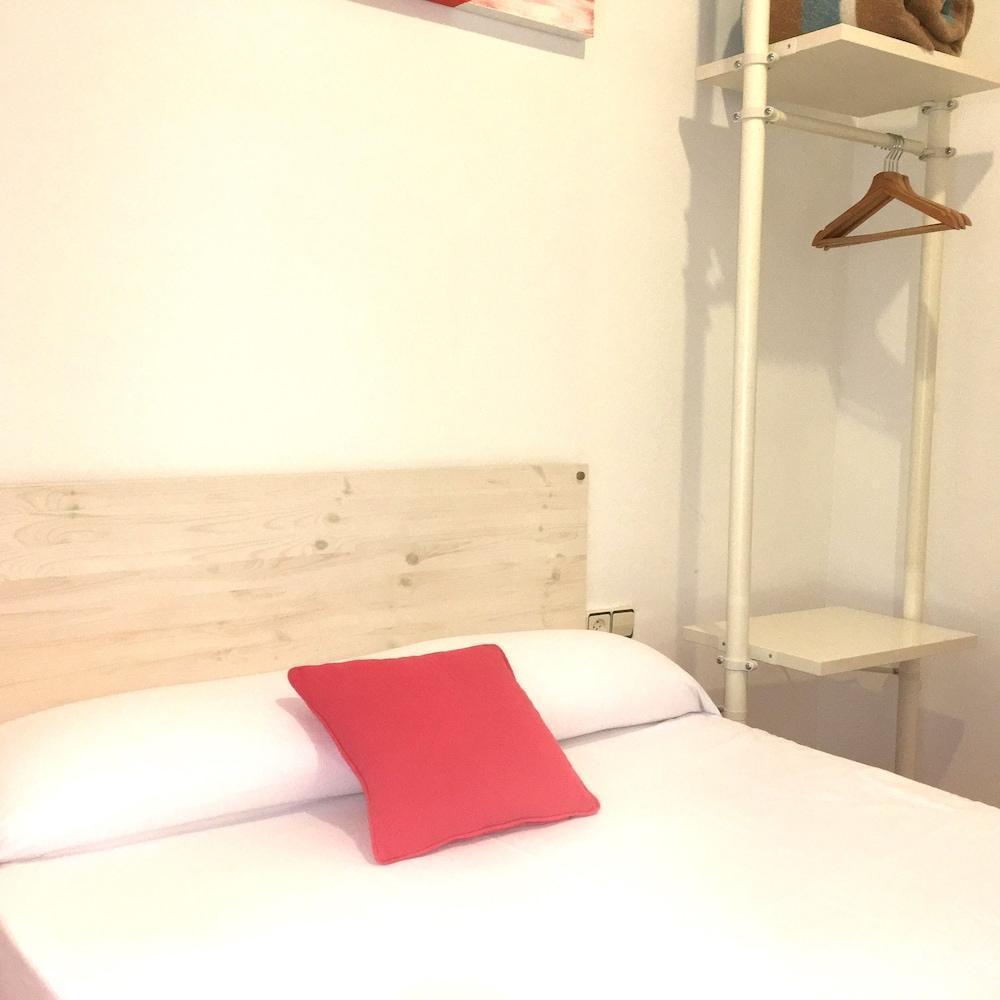 Guest house La Palmera Barcelona