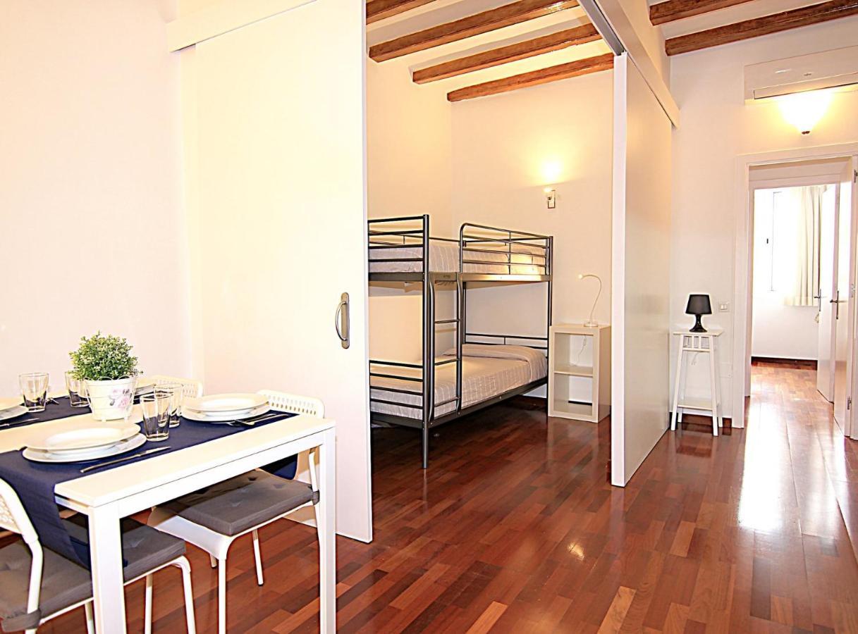 Apartment Muntanya - Apt With Private Balcony Sagrada Familia Barcelona