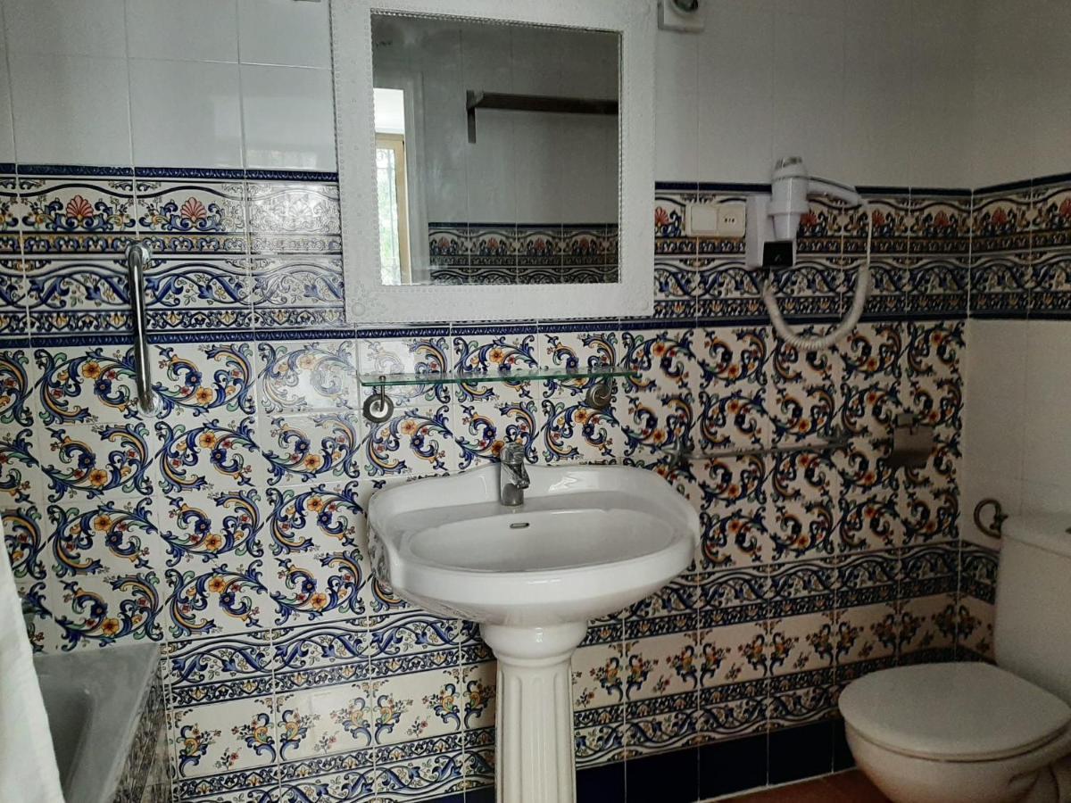 Pensión Casa Consell Bailen,