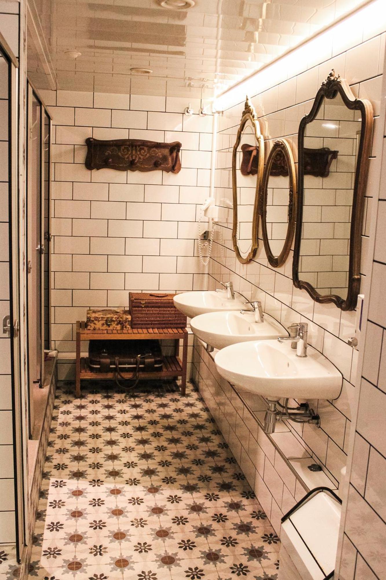 Pars Teatro (adults Only) Hostel