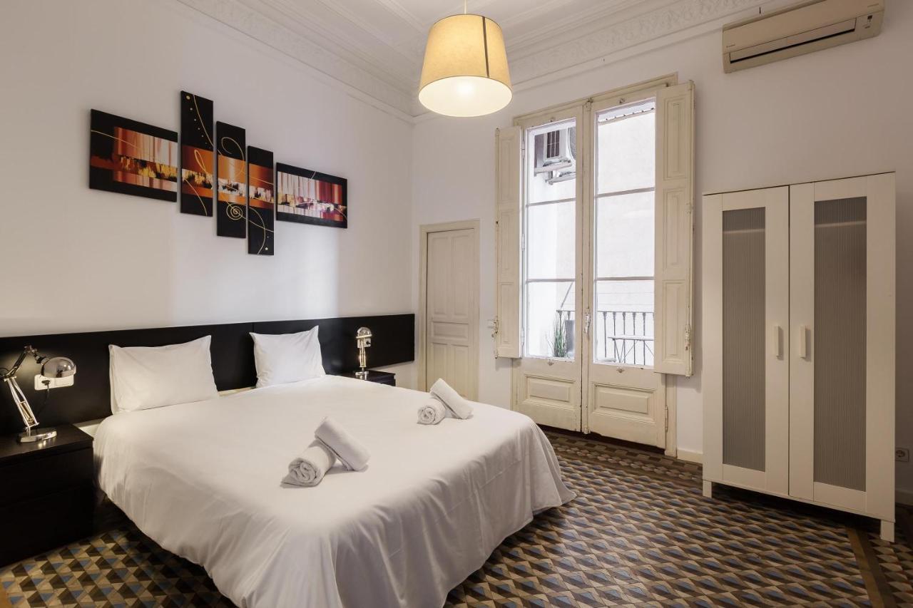 Key Plaza Universidad - Gran Via Apartamento